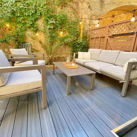 Apartment Green Patio *